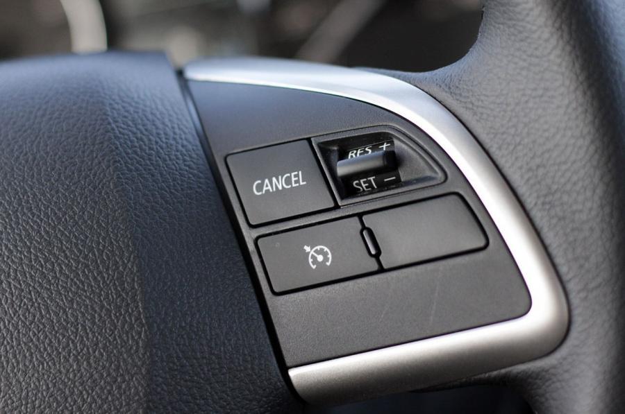  Mitsubishi Outlander 2014 года  (фото 15 из 136)
